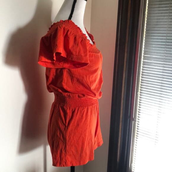 J Crew • Smocked square neck flutter sleeve romper - Picture 3 of 6